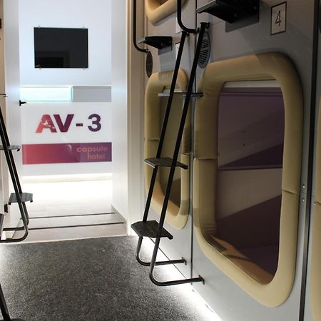 Av-3 Capsule Hotel Kyiv Exterior photo