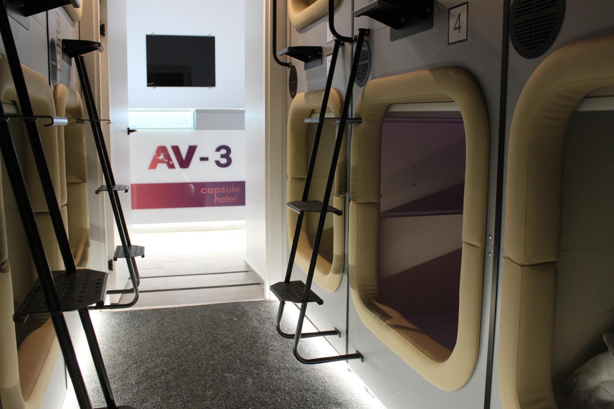 Av-3 Capsule Hotel Kyiv Exterior photo